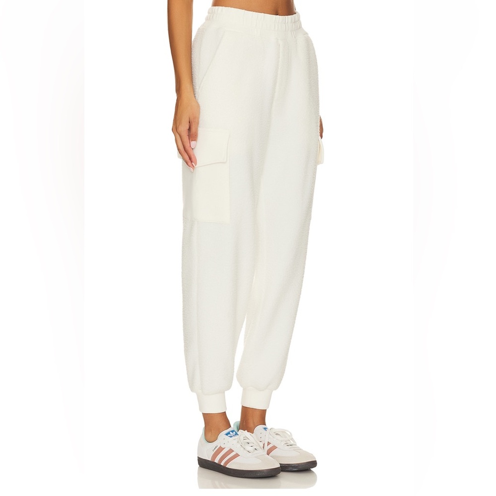 Varley Samson Relaxed Fleece Pant In Egret - Picture 2 of 5